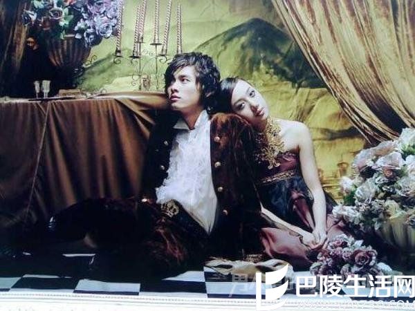 李易峰的结婚照浪漫感十足