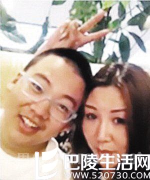 郭德纲老婆和继子自拍 郭德纲老婆和继子自拍