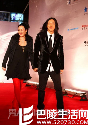 钟丽缇和前夫秀恩爱