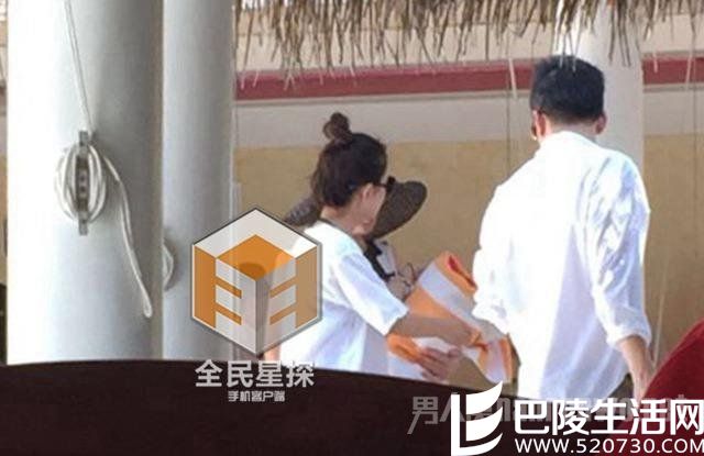 赵丽颖和男友度假