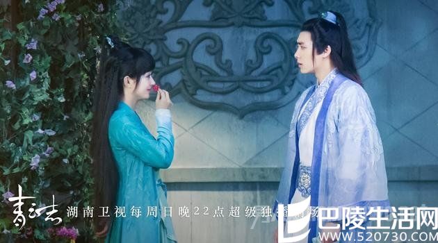 赵丽颖李易峰含情相视 赵丽颖李易峰含情相视