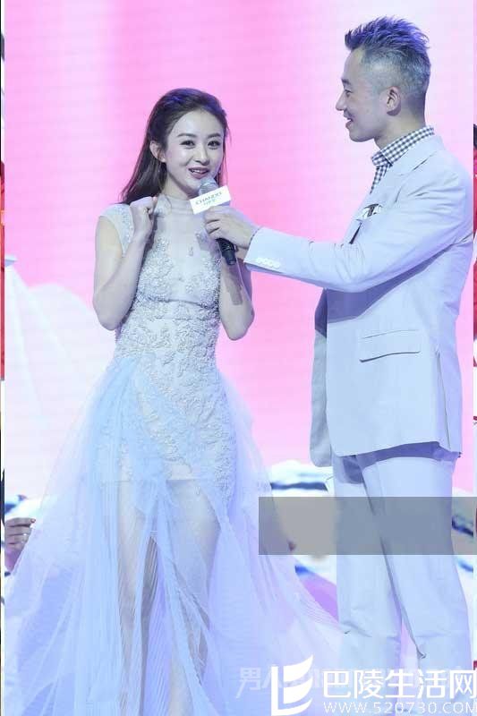 赵丽颖的胸看似飞机场 赵丽颖的胸看似飞机场