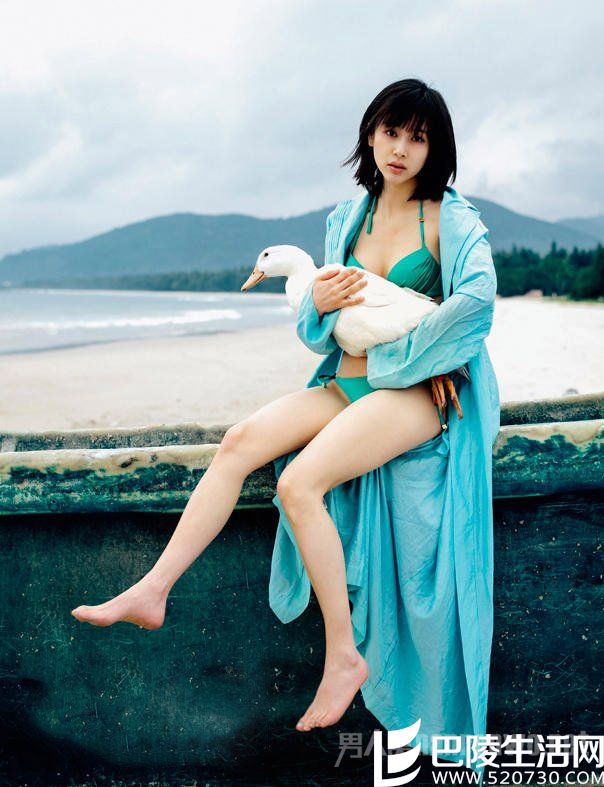 王子文性感比基尼照