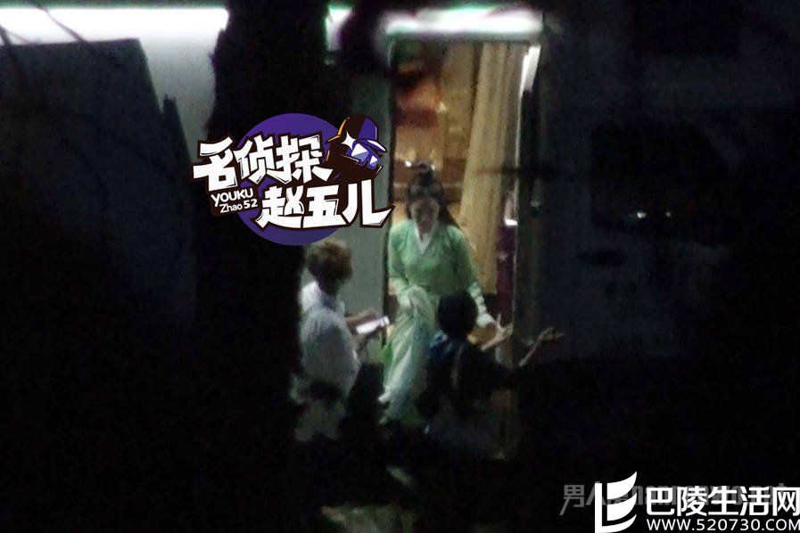 赵丽颖终于出现