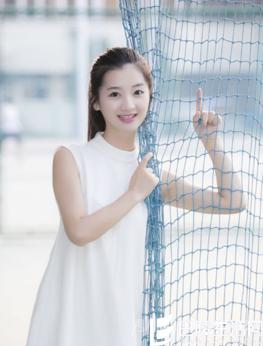 赵丽颖替身李可清纯 赵丽颖替身李可清纯