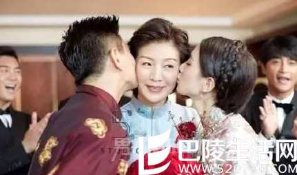 感觉刘妈妈也是见过世面的人。 感觉刘妈妈也是见过世面的人。