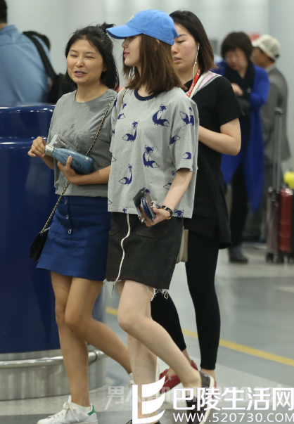 刘诗诗素颜亮相 刘诗诗素颜亮相