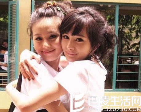 杨幂刘诗诗拥抱
