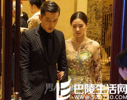 胡歌刘诗诗出席活动 胡歌刘诗诗出席活动