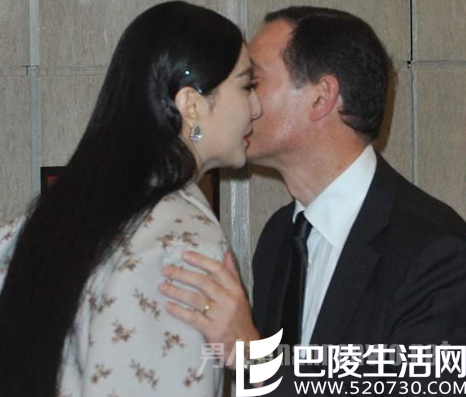 老外亲吻范冰冰