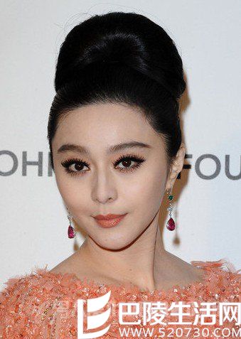 范冰冰面容精致