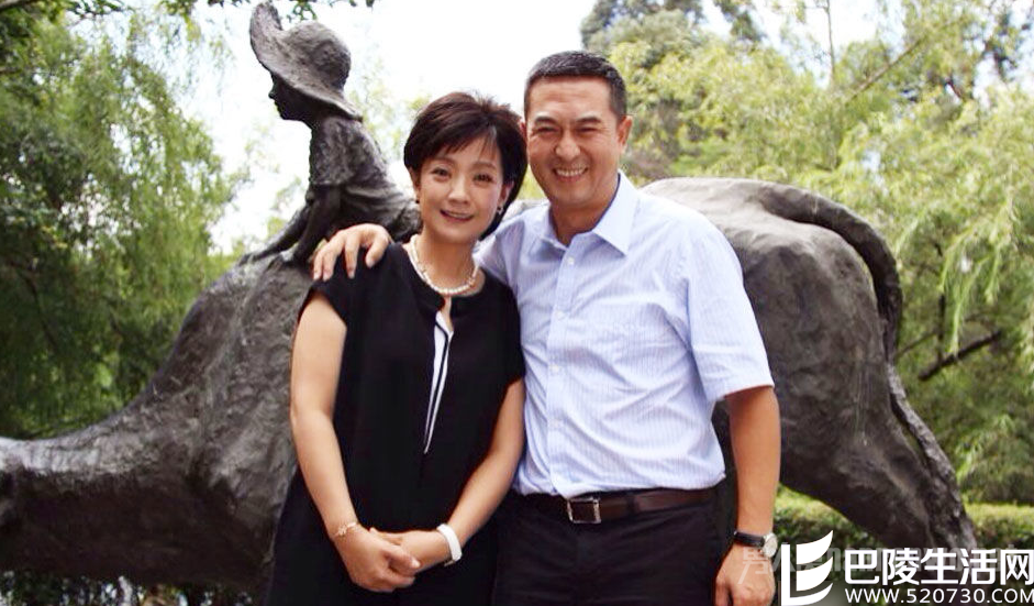 张嘉译王海燕亲密照