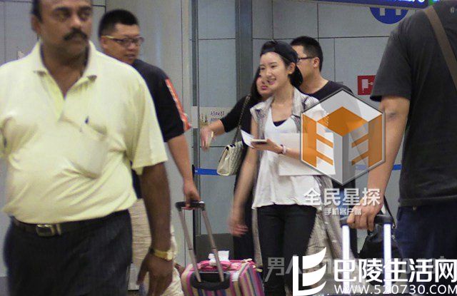 毛晓彤陈翔约会被拍