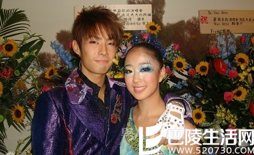 吴建豪和妹妹早前合照 吴建豪和妹妹早前合照