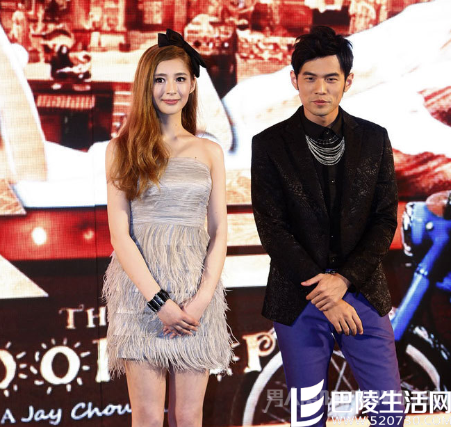 李心亚周杰伦合照