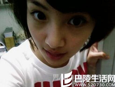 郑爽青葱素颜照