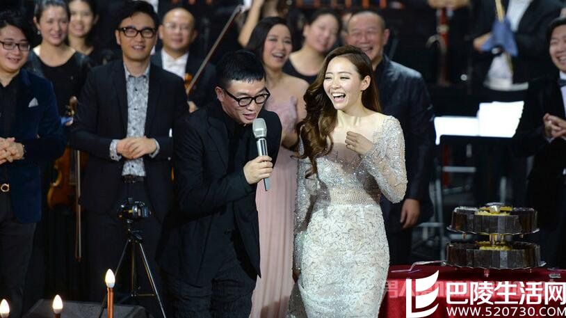 冯轲发长文回应张母