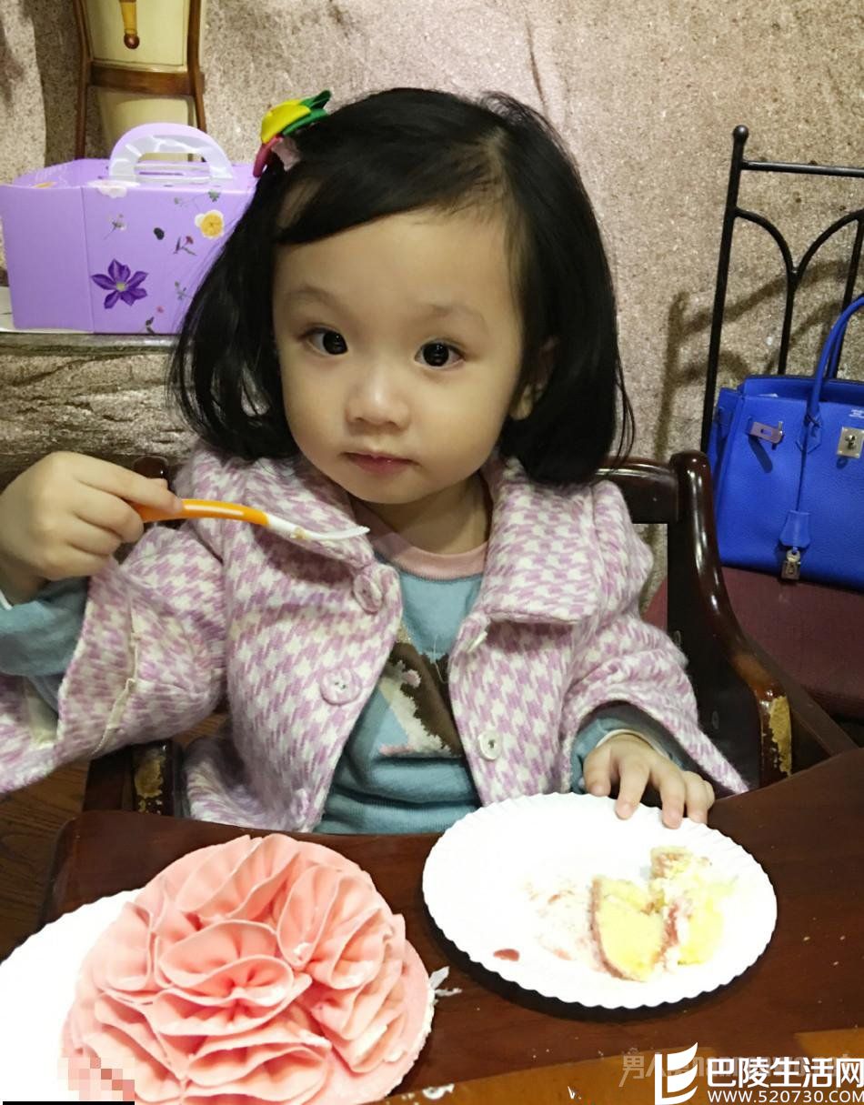 洪欣女儿近照 洪欣女儿近照