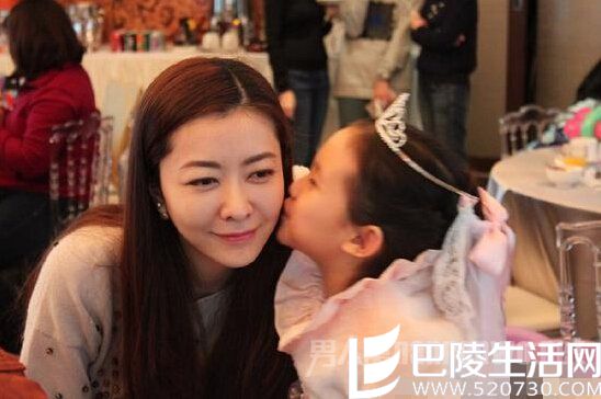 熊黛林参加郭可盈女儿生日会