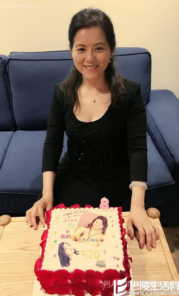 张靓颖妈妈长这样