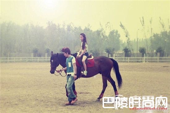 张木易张千巽结婚 萝莉与大叔的爱情故事揭秘