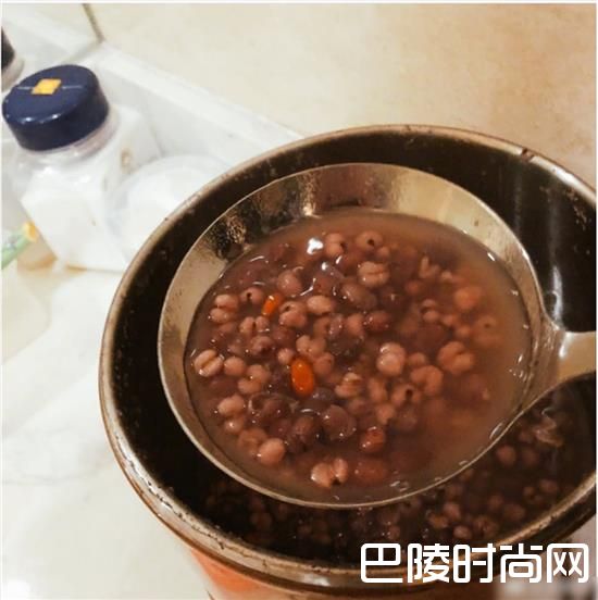 关晓彤晒食物照片