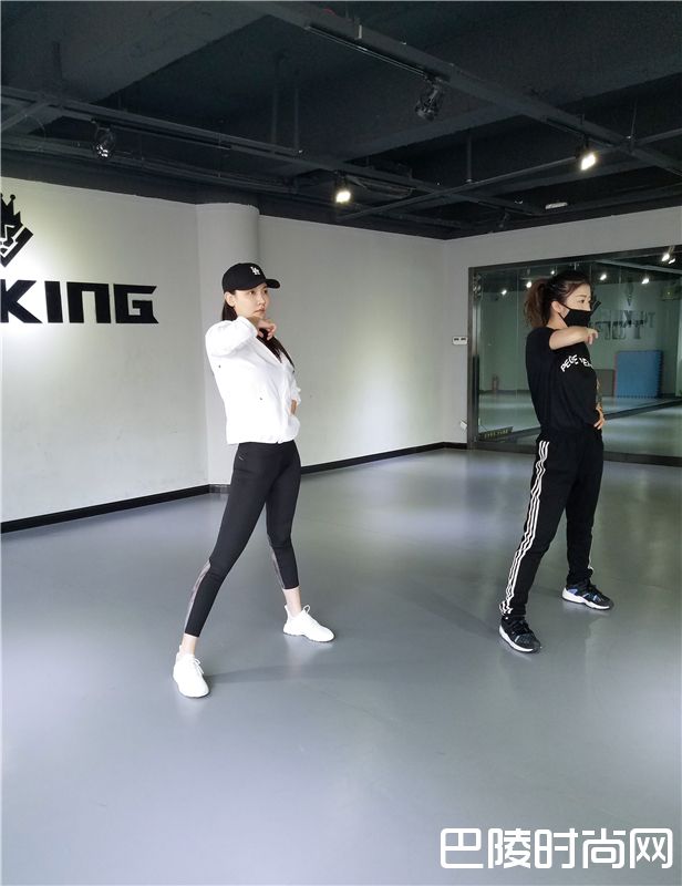 孙骁骁跳舞照片