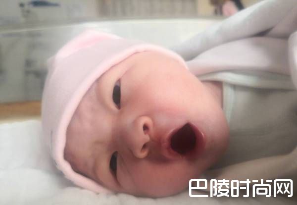 曹云金女儿照片