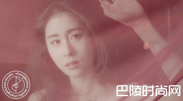 张碧晨演唱会宣传照片