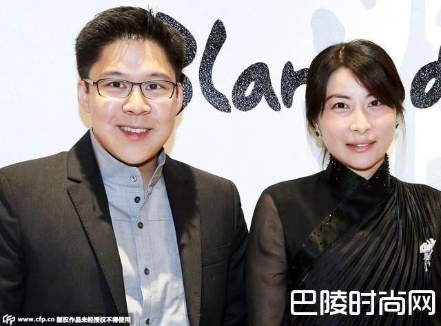 郭晶晶与老公照片