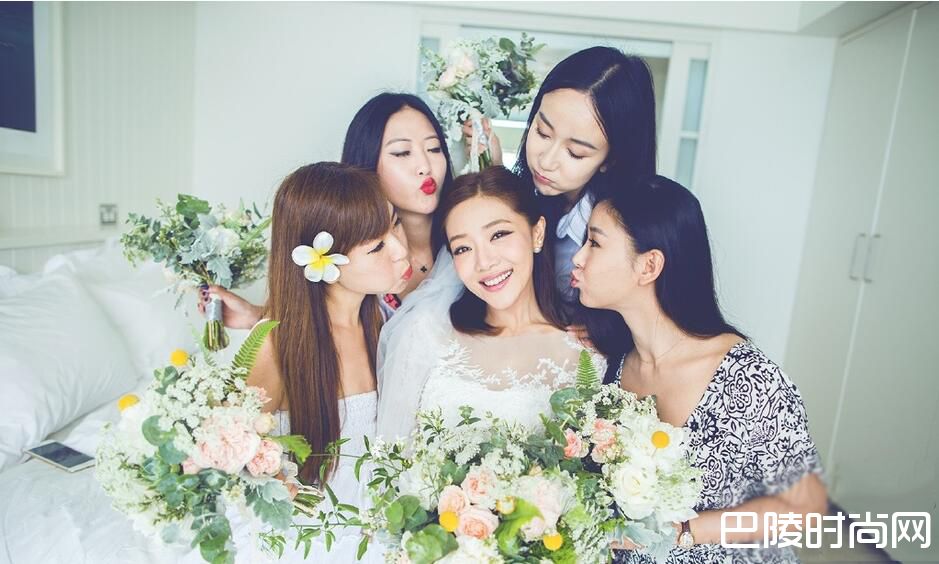 邓家佳婚礼伴娘团