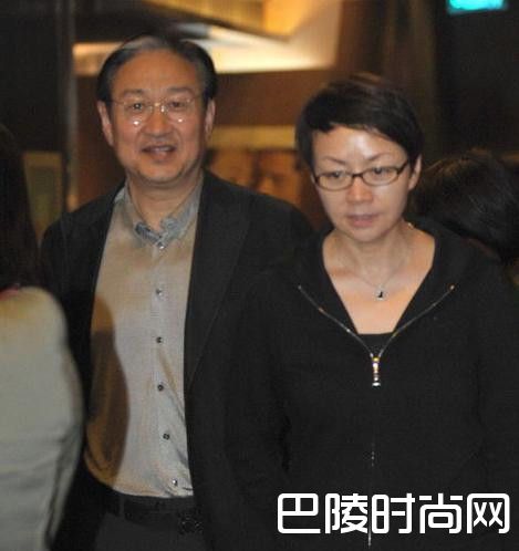 宋丹丹第三任照片