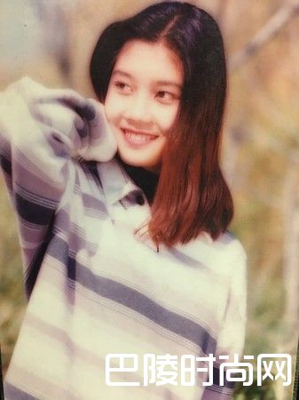 安心亚妈妈年轻照片