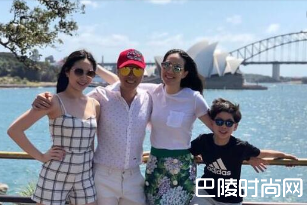 甄子丹全家照片