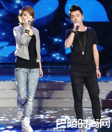 王栎鑫和刘忻照片