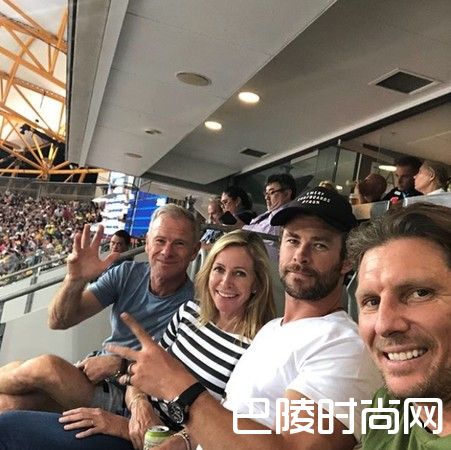 雷神爸爸妈妈照片