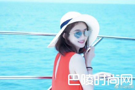赵丽颖海边照片