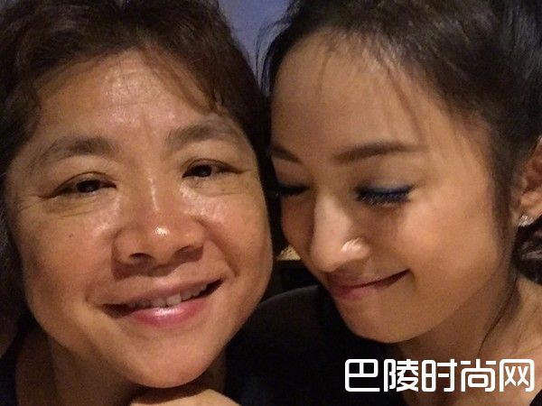 林依晨和妈妈照片