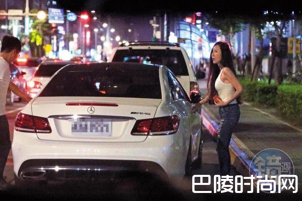 安晨妤偷吃照片