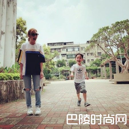 梁静茹和儿子照片