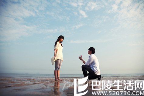 彭坦骑马向春晓求婚