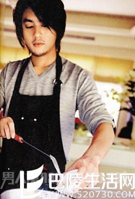 朱孝天爱烹饪
