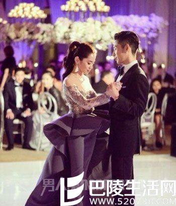 吴建豪石贞善晚宴装 吴建豪石贞善晚宴装