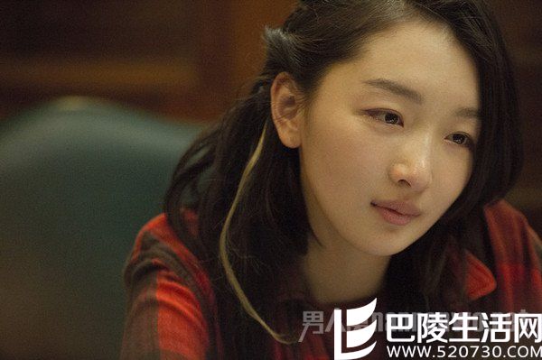 周冬雨扮演安生