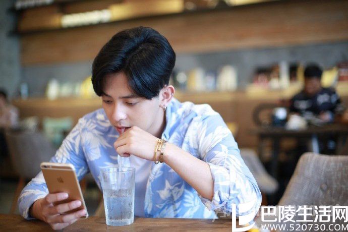 原创型歌手符泷飞 原创型歌手符泷飞