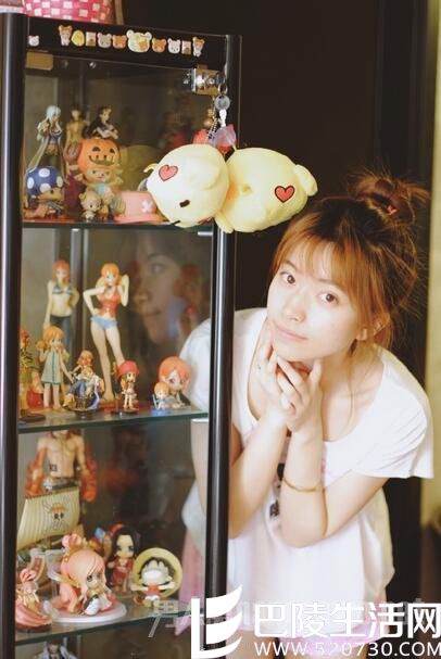 冯轲出轨女主照片 冯轲出轨女主照片