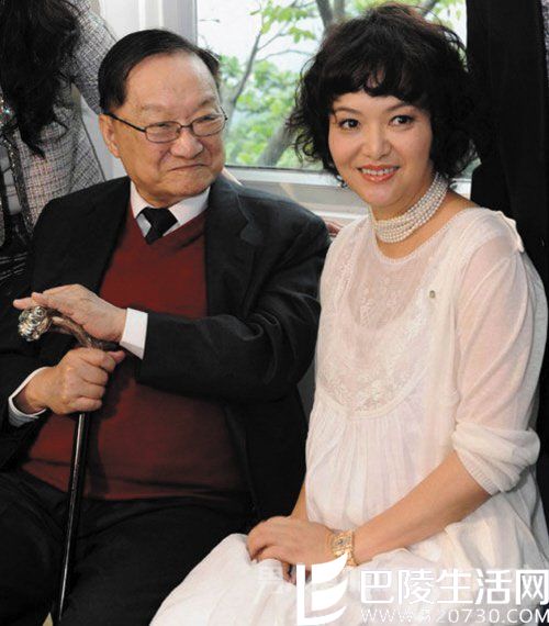 金庸与女儿