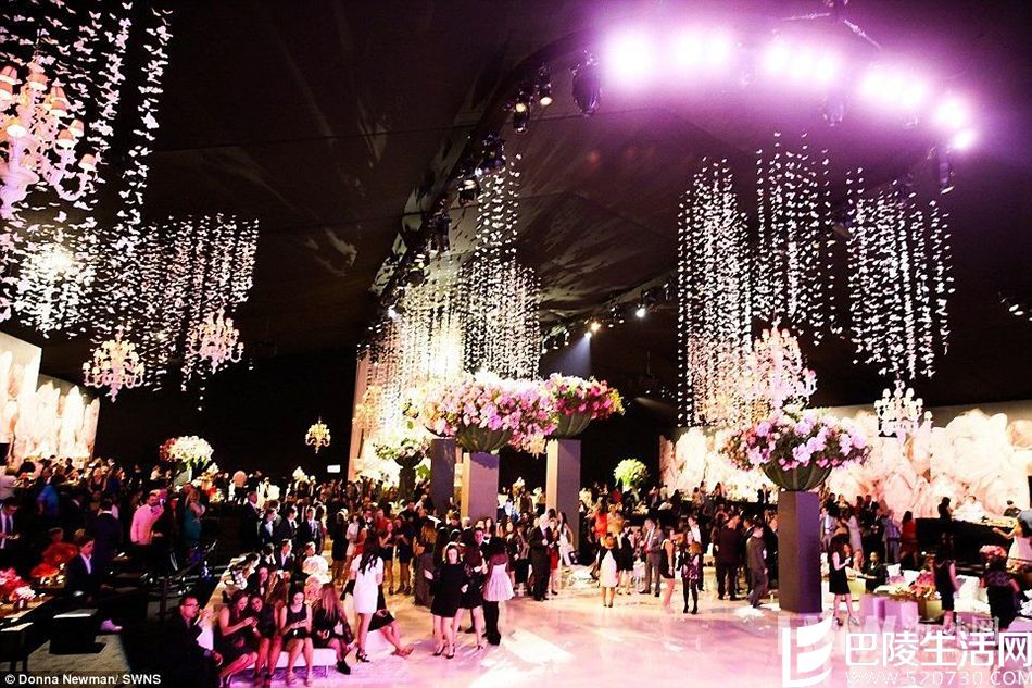 少女奢华生日会现场