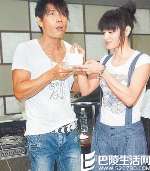 台湾歌手黄品源