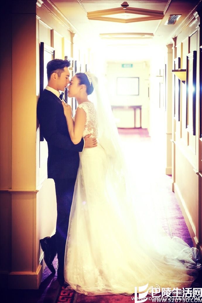 钟丽缇张伦硕健身房另类婚纱照曝光 狗粮喷一脸